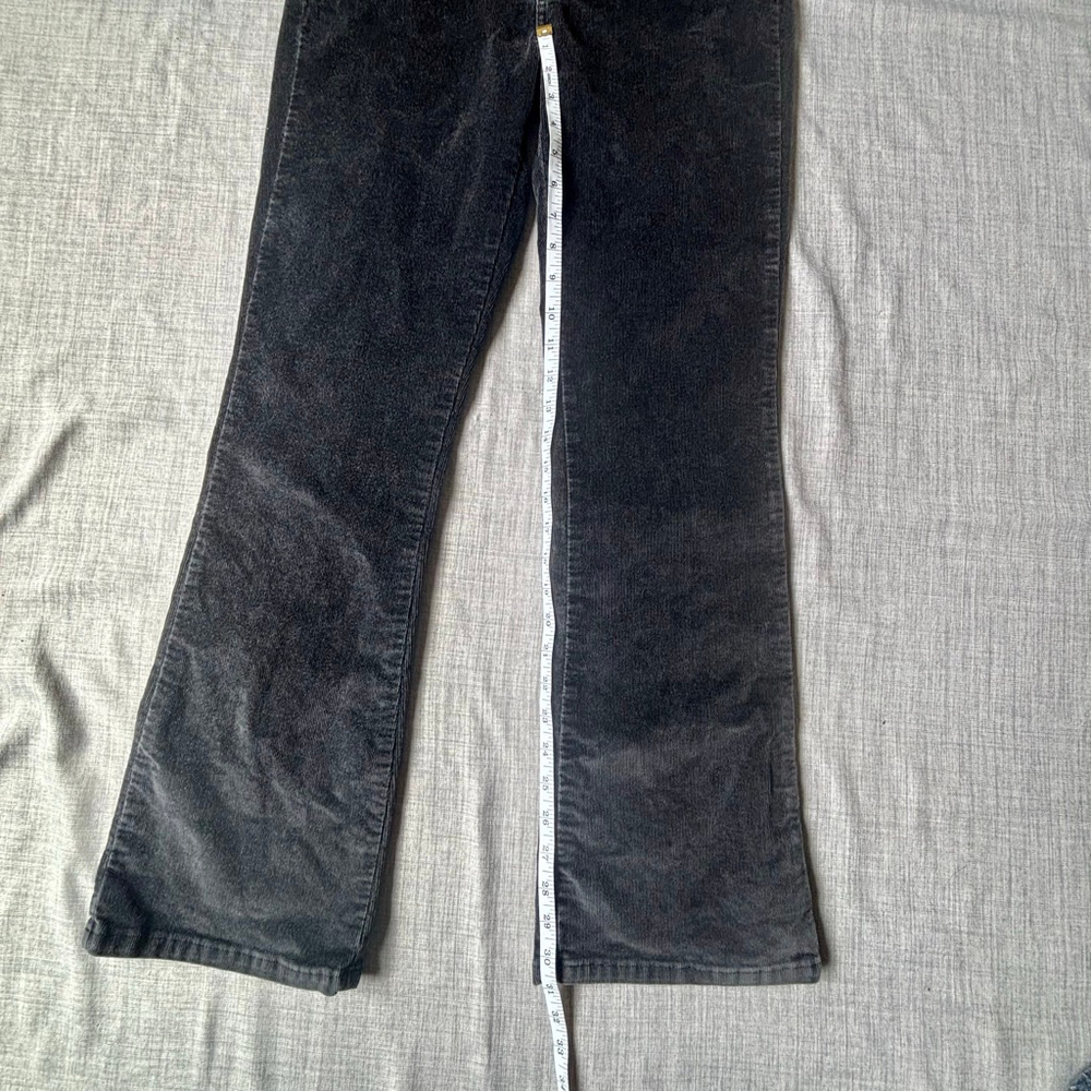 Levi's black cotton corduroy 526 slender bootcut pants woman's size 6 - Picture 3 of 7